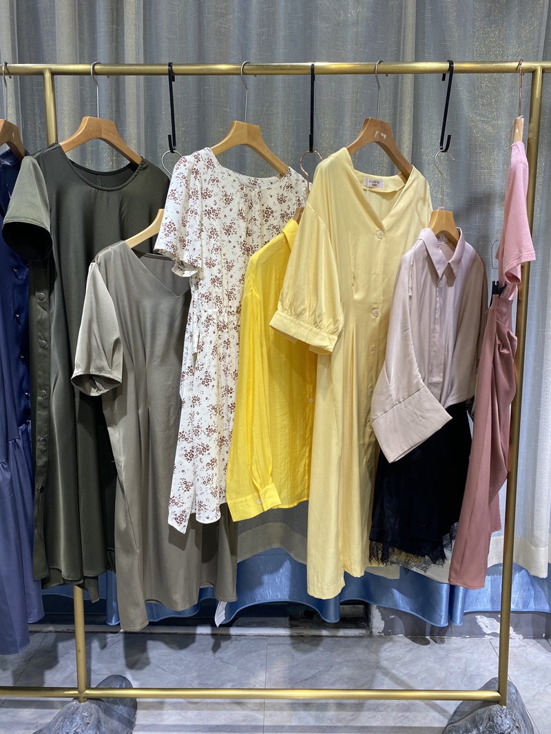 癸妮雅21夏装 剪标折扣品牌女装份货走份 实体店一手货源拿货渠道