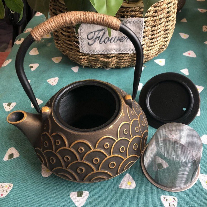 铸鑫堂铁器 煮水利器铸铁茶壶日式南部铁器系列0.8升鱼鳞壶-阿里巴巴