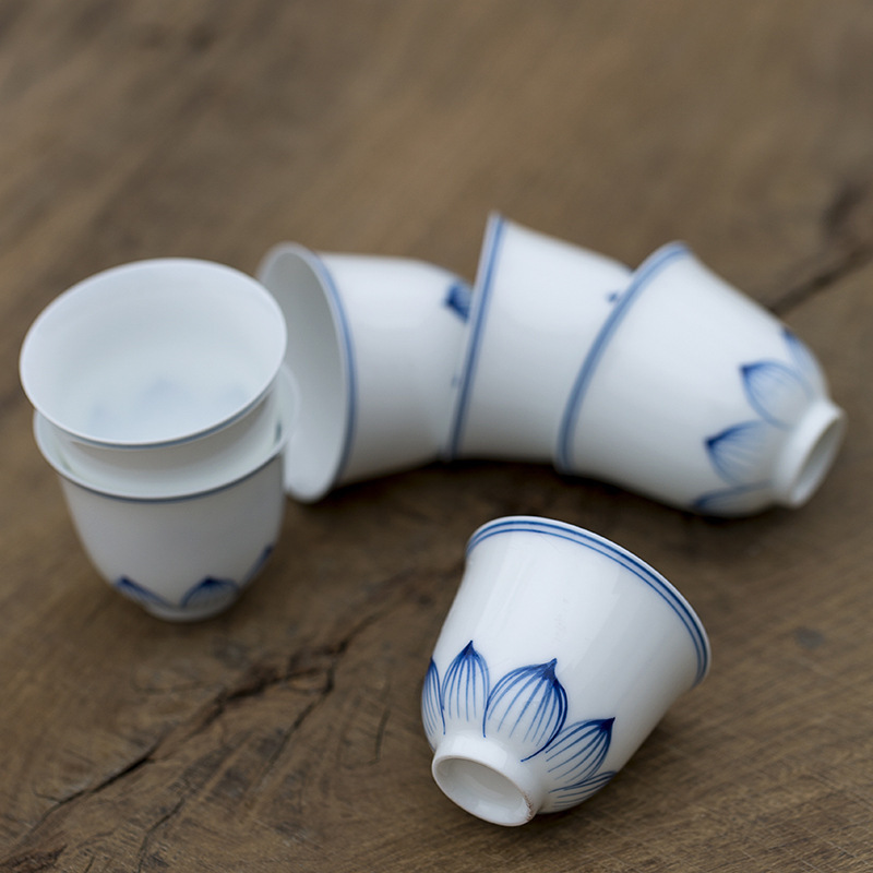 手绘青莲茶杯 陶瓷青花瓷手绘玉兰杯品茗杯小茶碗 白瓷主人杯单杯