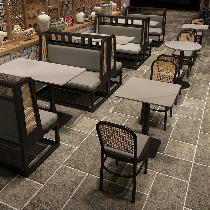 制主题餐厅饭店火锅店卡座沙发东南亚餐饮茶楼铁艺编藤桌椅组合