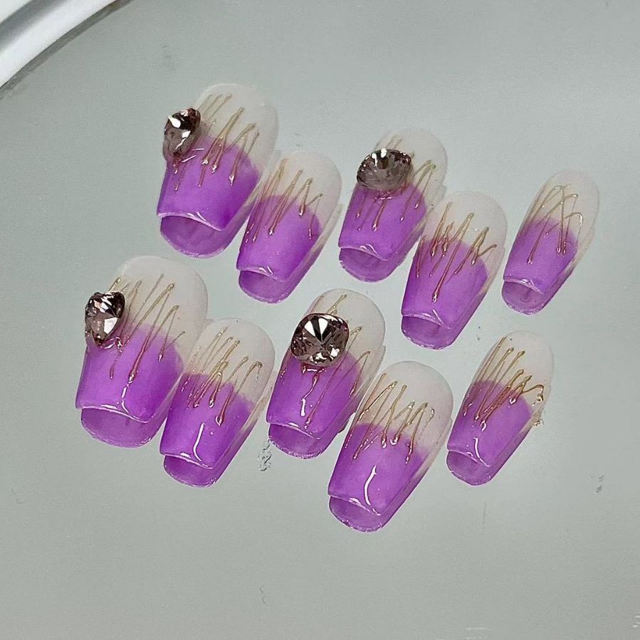 Internet Celebrity Manicure Handmade Wear Nail Contrast Color Hot Girl Scenery Smooth Sweet Cool Fake Nails Niche Temperament Nail Tip Wholesale