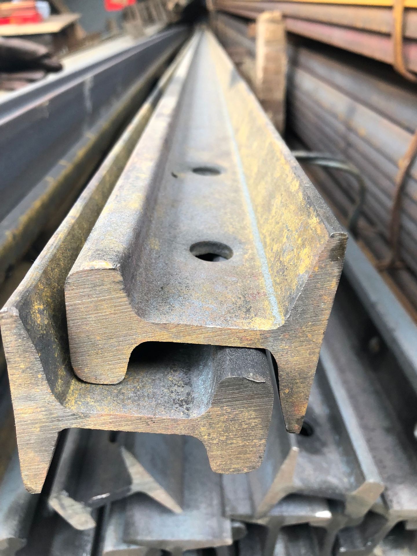 q235轻轨路轨钢材铁路轨道起重机钢轨轨道钢行车钢轨火车路轨钢