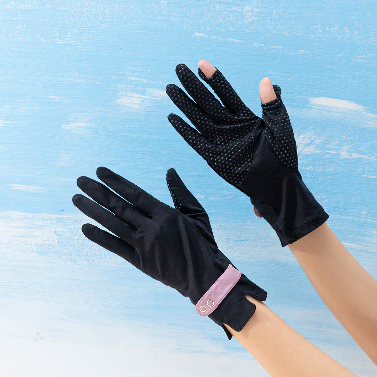 Spring Summer Non-Slip Sun Protection Gloves Driving and Biking Essential UV Protection Gloves Exposed Two Finger Touch Screen Gloves