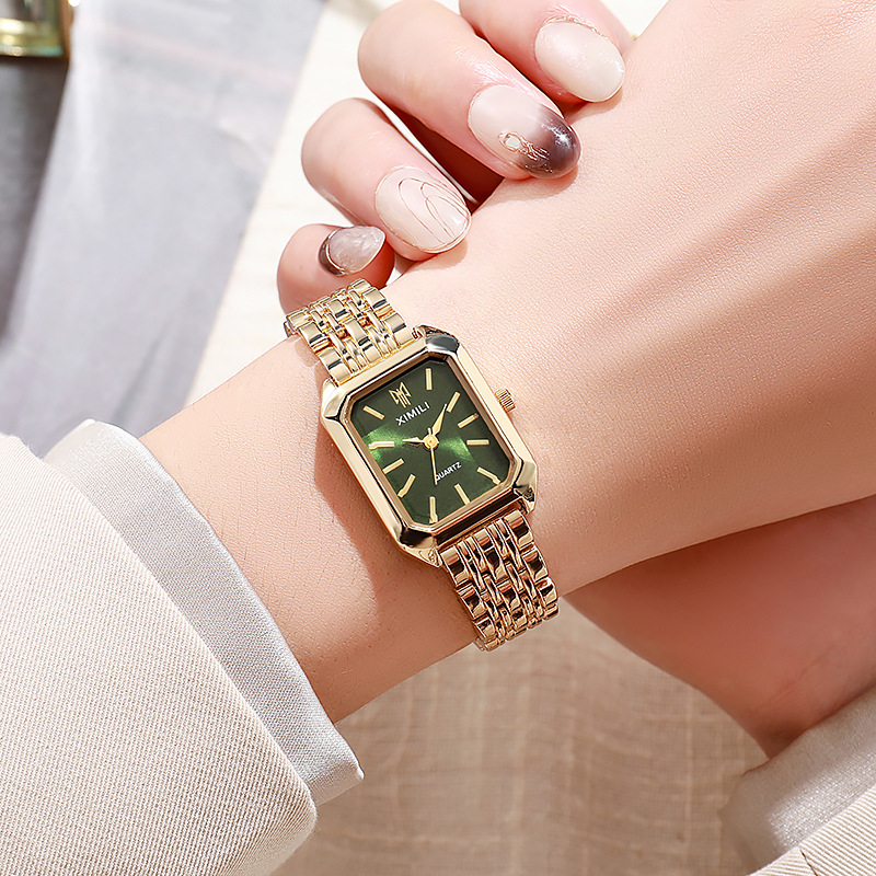 One-Piece Delivery Foreign Trade New Light Luxury Steel Belt Women's Watch Female Student Fashion Simple Square Quartz Wrist Female