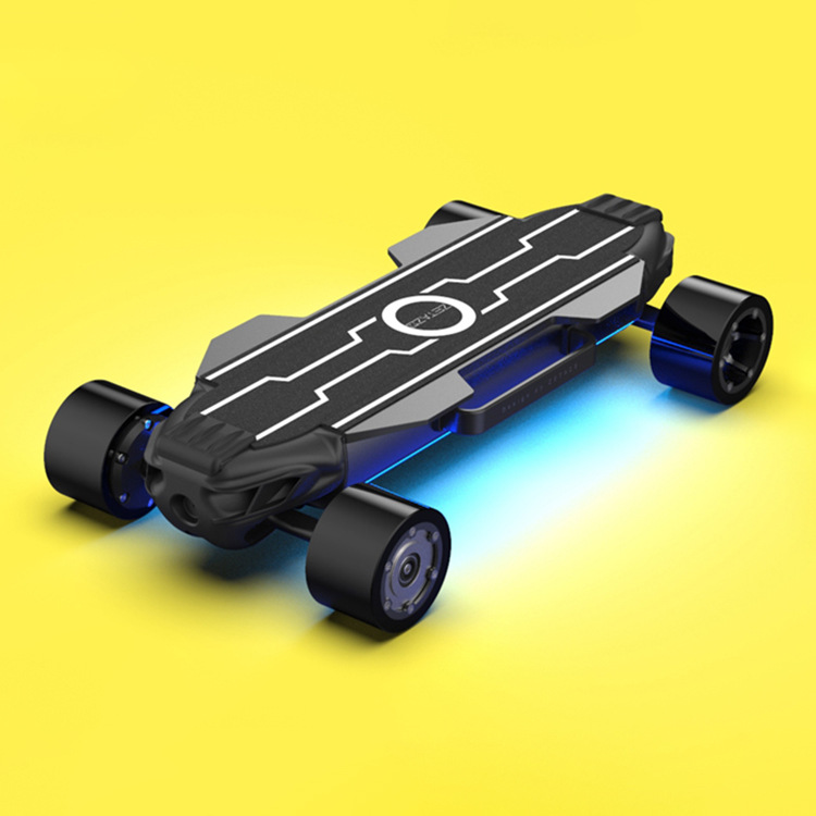 香港zetazs电动滑板四轮代步成人刷街学生成人无线双驱遥控滑板车