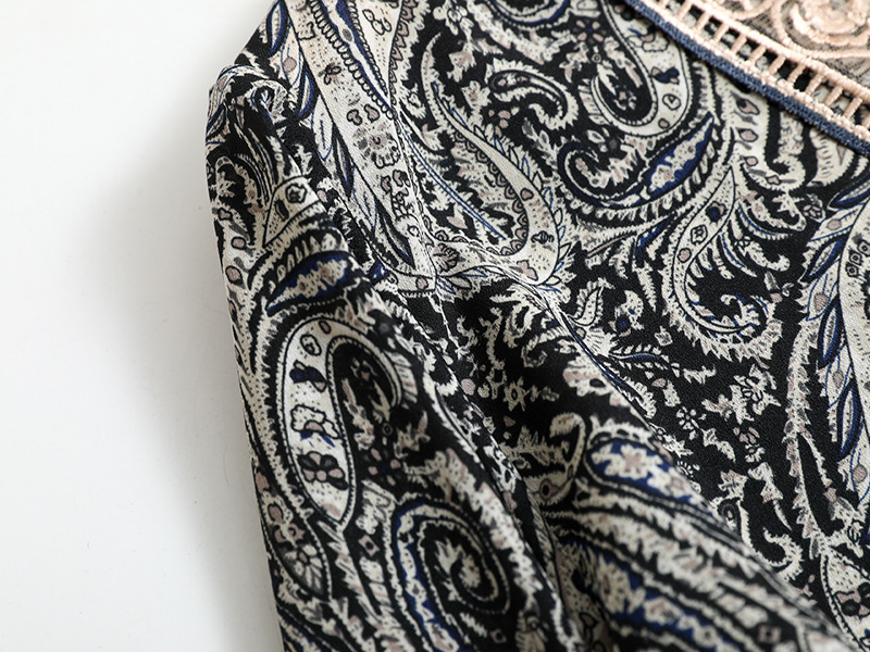 xxxl颜色红色,黑色主面料产地是否进口否上市年份/季节2021年春季流行