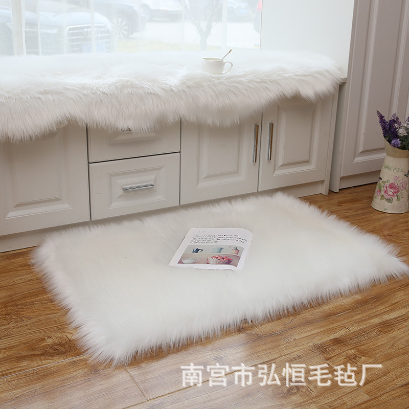 Wool-like Plush Living Room Coffee Table Sofa and Carpet Floor Mat Wool Cushion Window Cushion Living Room Bedroom Long Blanket