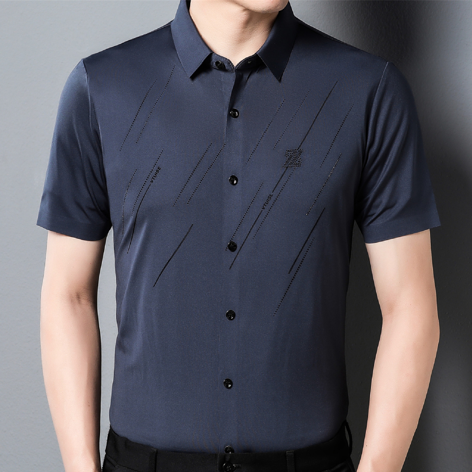 罗蒙夏季衬衫男短袖冰丝无痕中年男士爸爸夏装休闲纯色免烫衬衣潮