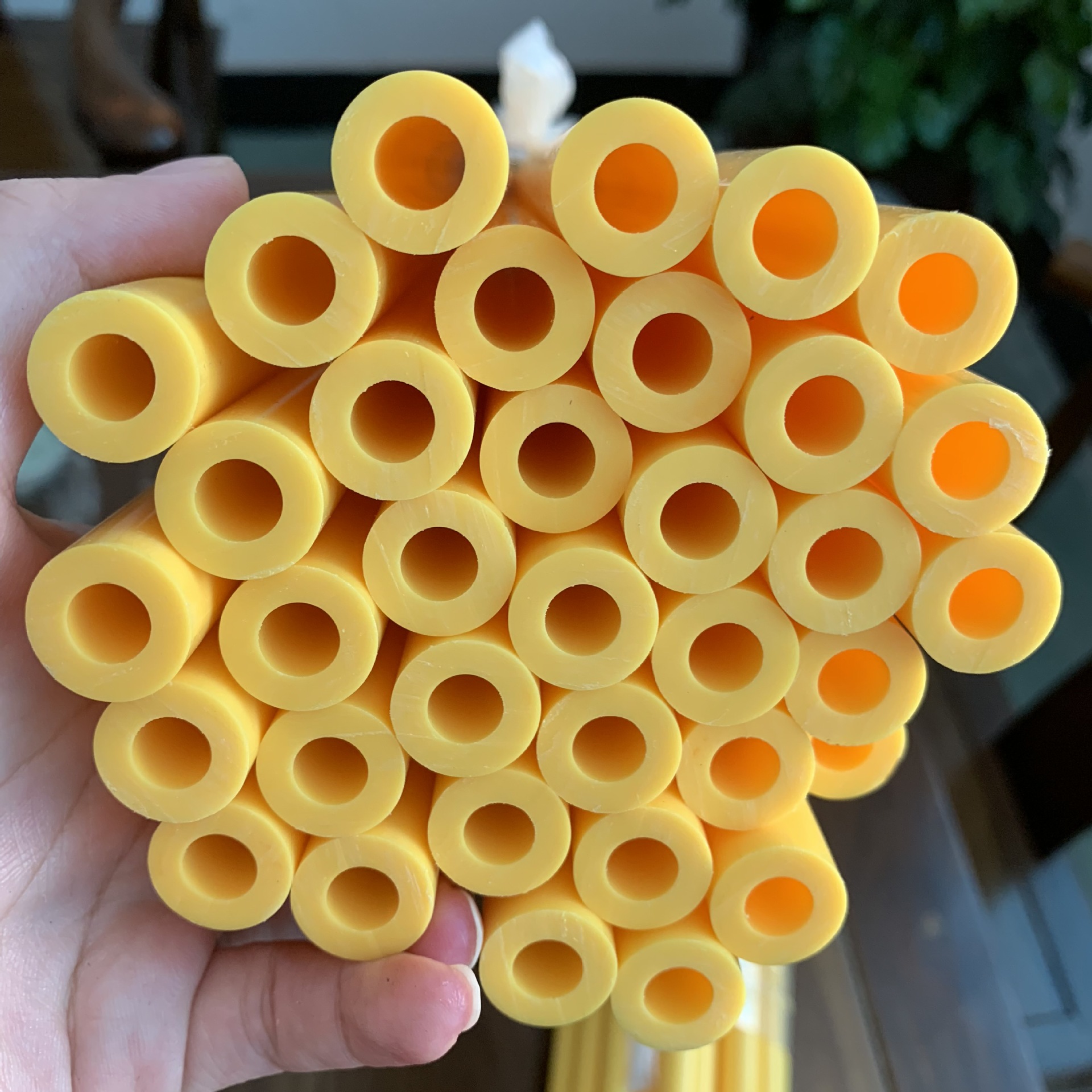 黄色abs塑料管彩色胶管玩具套管高质量口径颜色长度均可定制