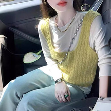 韩系新款洋气减龄方领麻花设计感针织背心女无袖叠穿短款针织衫