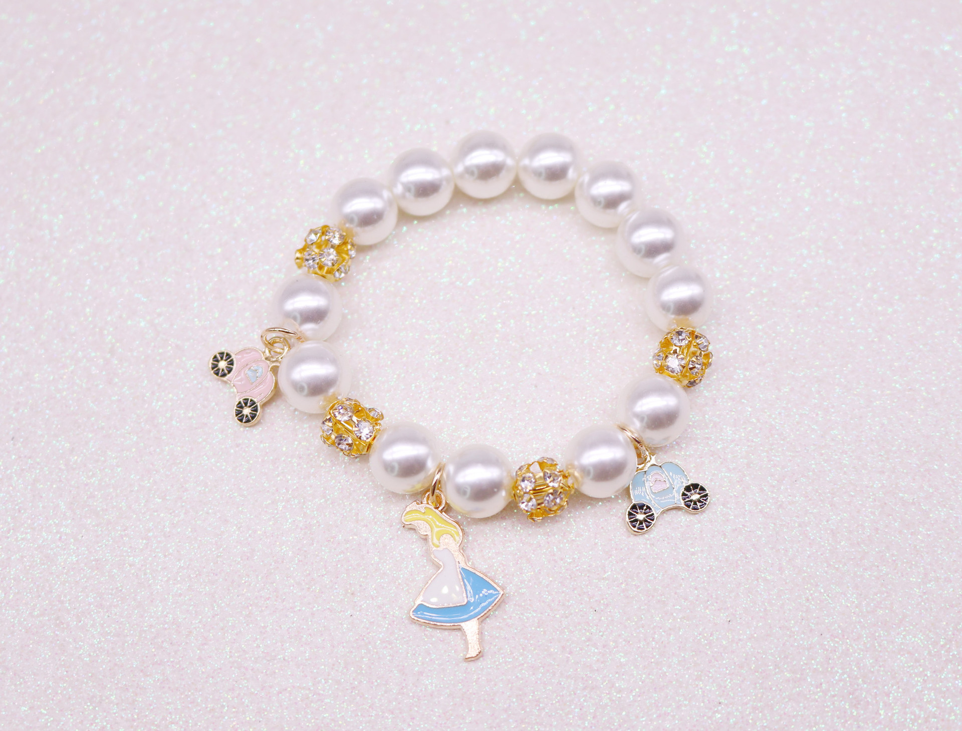 儿童仿珍珠手链宝宝手环女童可爱时尚金穗挂件配饰手镯