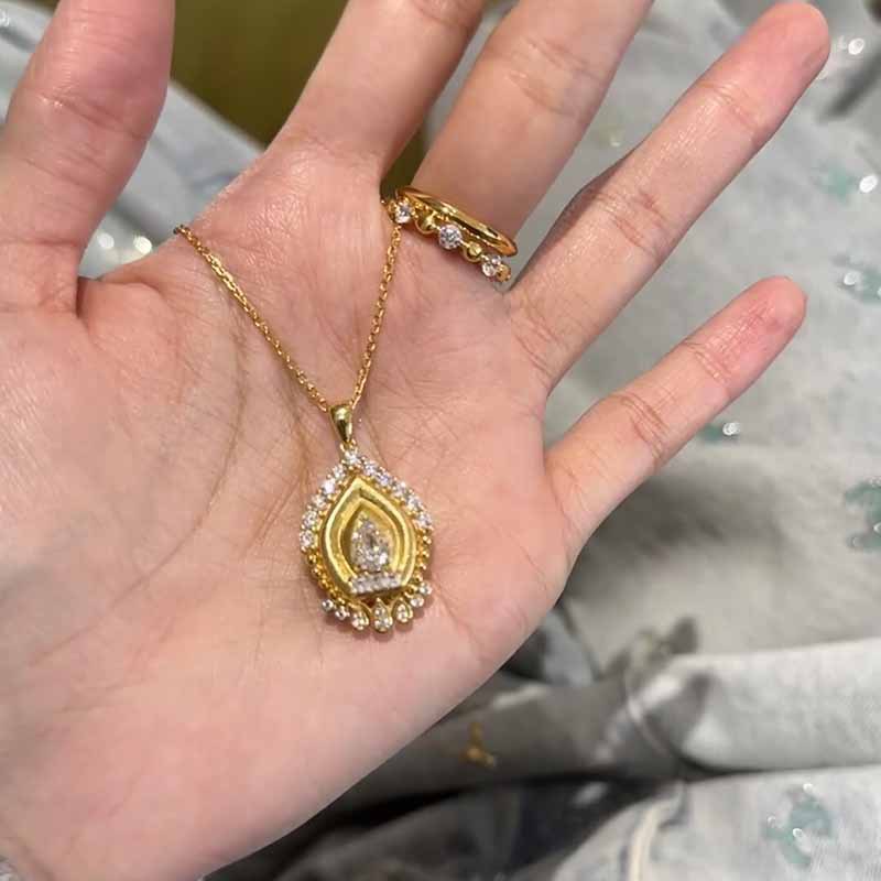 鹿鹿通珠宝 ins风镶钻吊坠拉丝工艺欧美项链s925银佛塔锁骨链高端