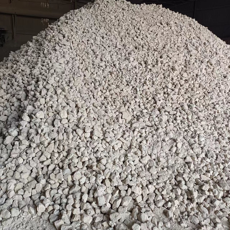 厂家回转窑高钙石灰块 烧结脱硫用高钙石灰石粉 水处理生石灰块