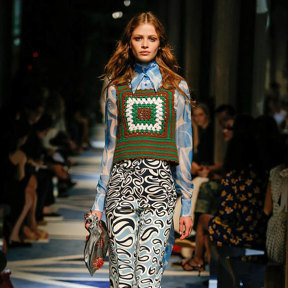 2021时装周款萧亚轩同款手工钩花针织毛线马甲复古背心毛衣坎肩女