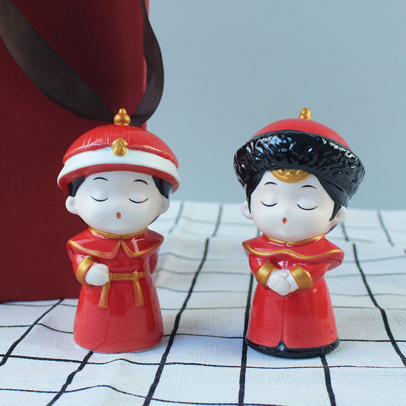 q版可爱卡通情侣公仔宫廷风款皇帝皇后中式摆件创意汽车车载摆件
