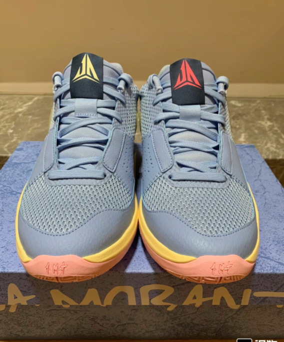 欧文4代万圣节ncaa鸳鸯德鲁大叔kyrie 3白银圣诞气垫男女篮球鞋