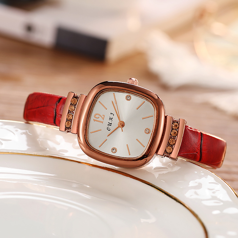 Live TikTok Small Square Watch Watch Female Ins Square Style Simple Korean Style Versatile Exquisite Retro Affordable Luxury Women's Watch