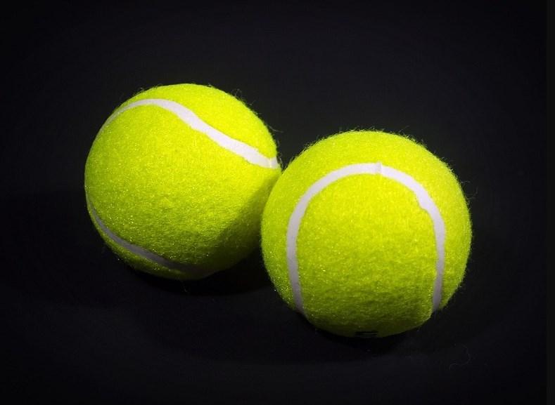 厂家直供 带线网球单人训练初级网球 高弹耐打运动用批发网球