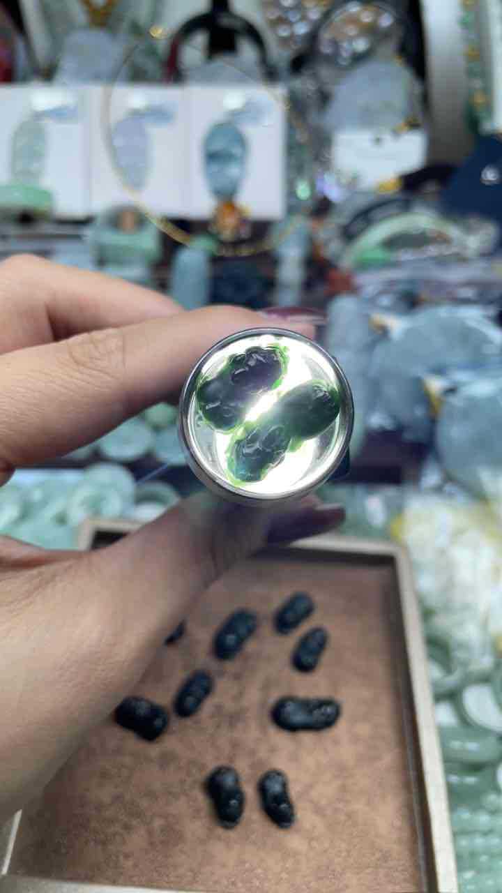 钱世 墨翠貔貅 -阿里巴巴