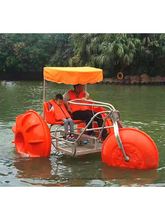 水上自行车旅游景区公园网红双人水上三轮车水上脚踏船水上脚踏板