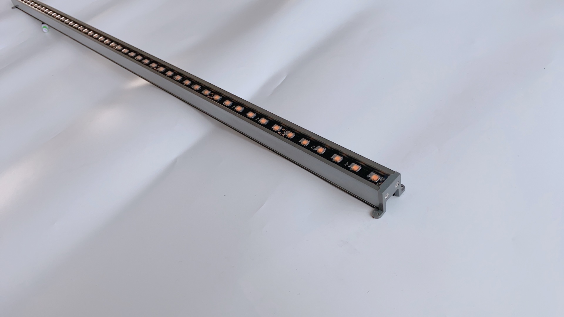 户外防水线条灯厂家七彩线条灯轮廓灯外墙桥梁亮化工程小洗墙灯