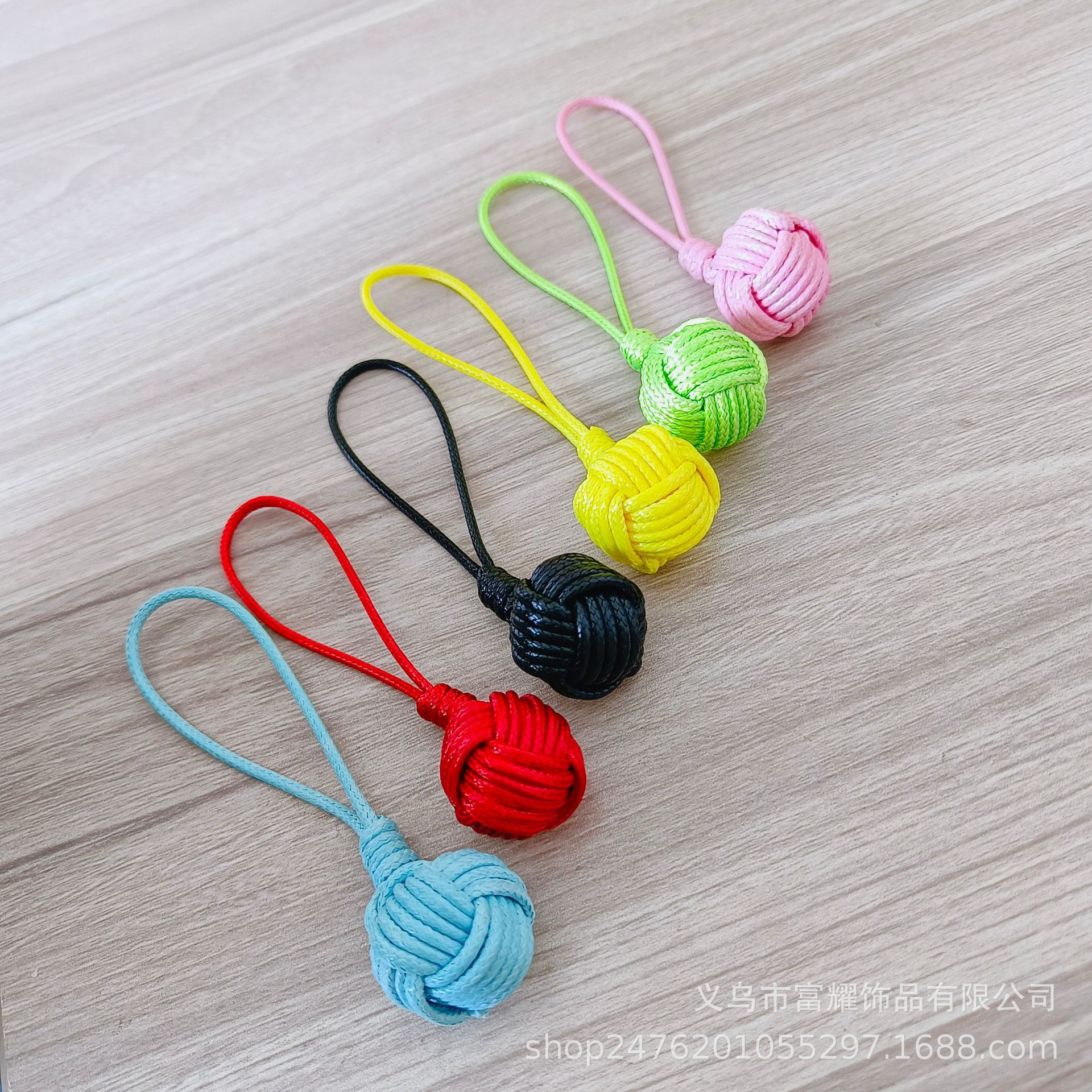 跨境热销手工编织猴拳结钥匙扣平安球挂件个性手机汽车情侣钥匙圈