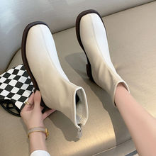 单靴小短靴女2022春秋新款防滑平底软皮靴子白色短靴瘦瘦靴马丁靴