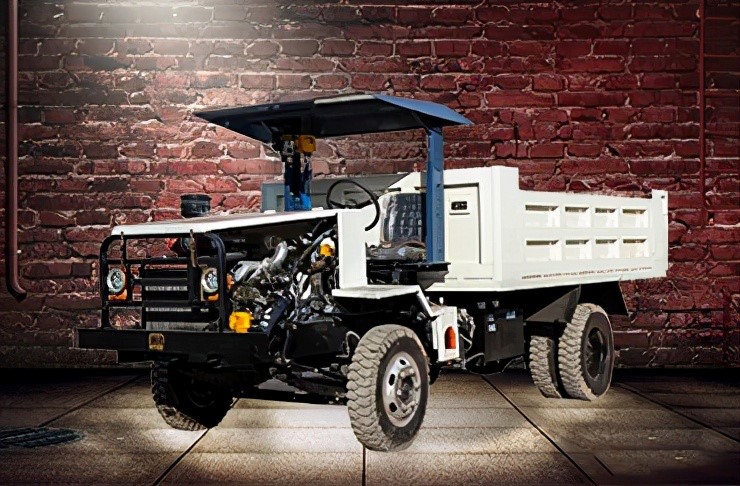 重大突破:矿用防爆无轨胶轮车轻松解决煤矿企业运输的瓶颈问题