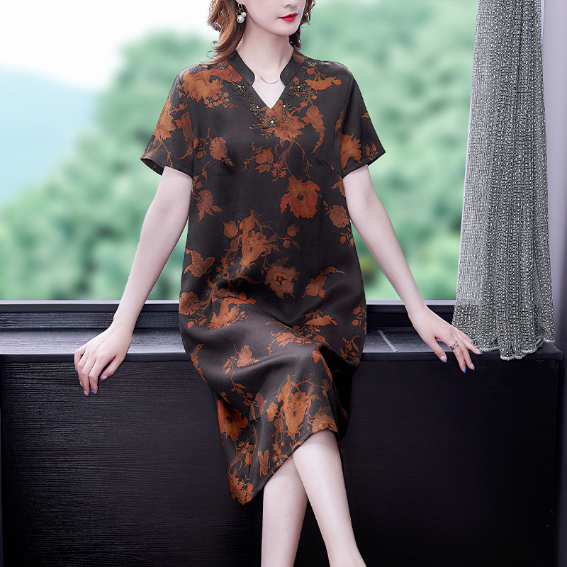 遮肉减龄中年女装香云纱真丝连衣裙桑蚕丝手工钉珠短袖花色裙子夏