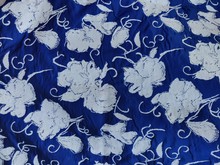 蓝白色撞色花朵粗纱提花布料连衣裙短裤手包外套面料