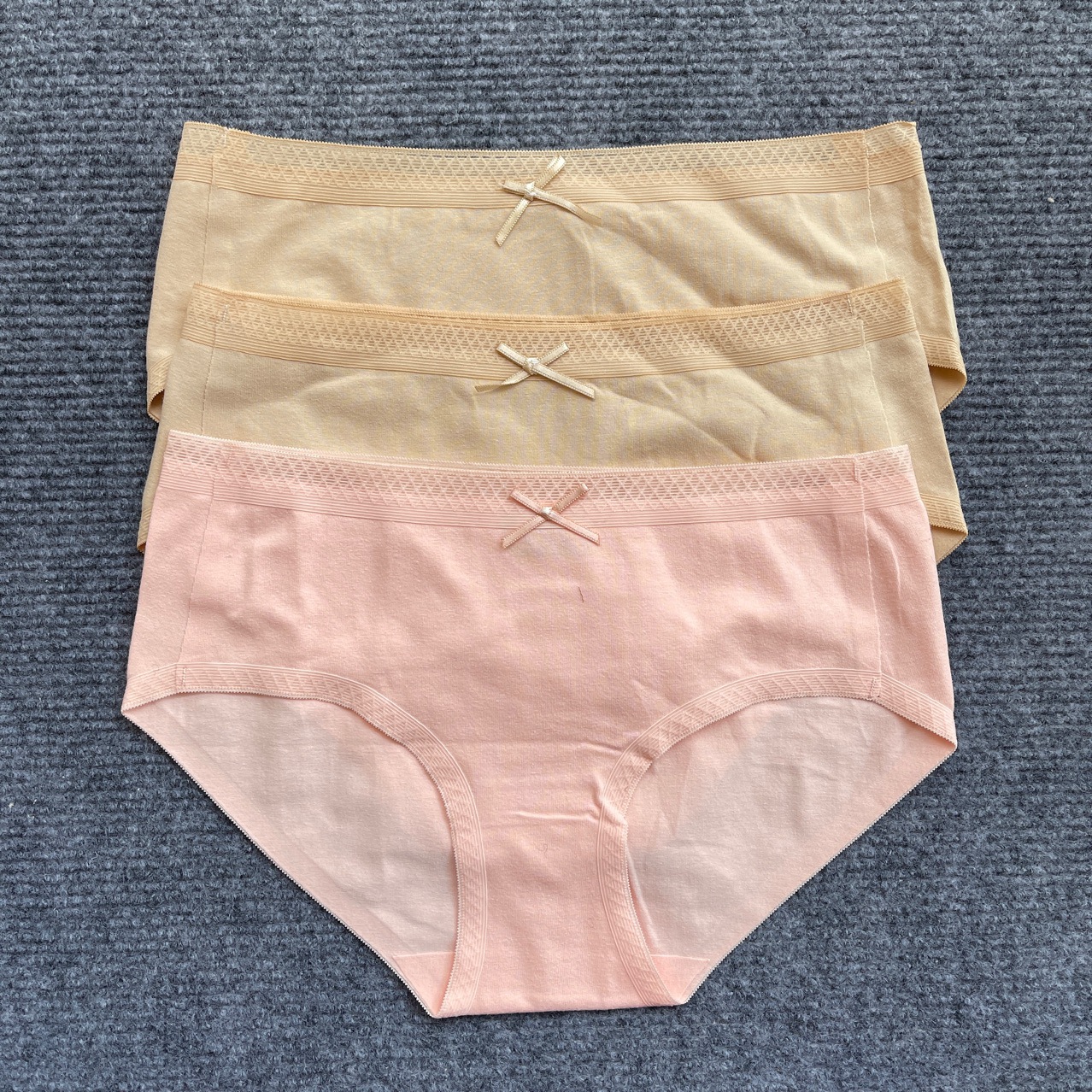 抗菌纯棉一片式无痕内裤女三角内裤少女日系新品舒适抗菌女士内裤