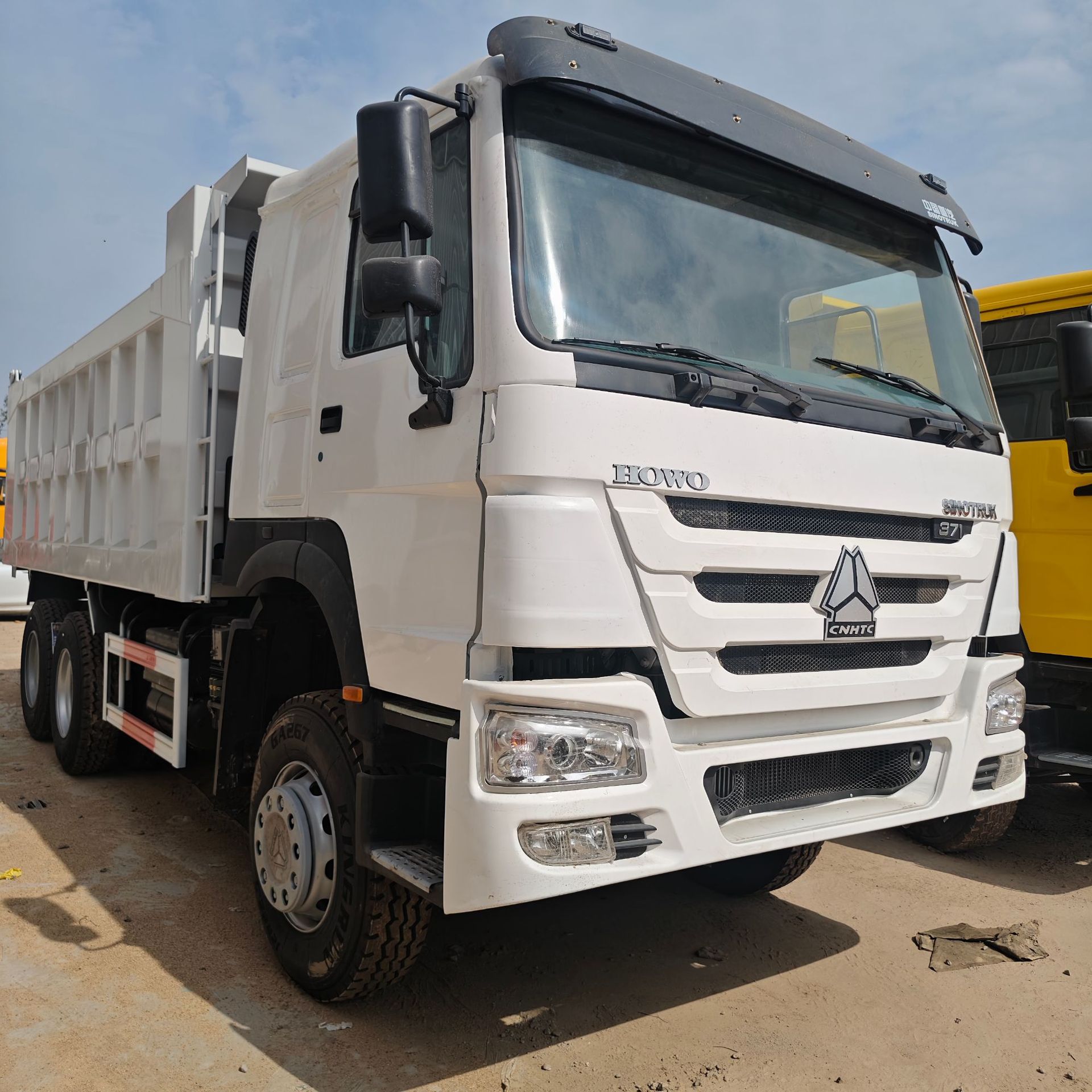 翻新二手豪沃HOWO后八轮自卸车 十轮土方自卸翻斗车 371出口非洲