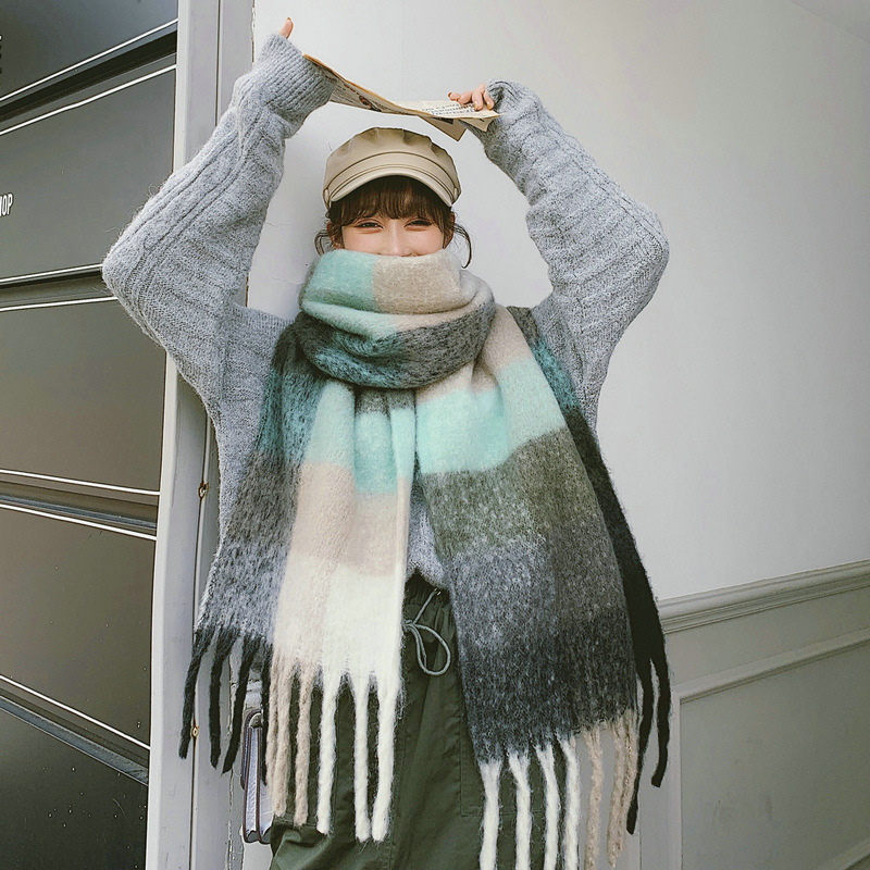 博主大爱粗辫子马海毛流苏彩虹格纹拼色围巾冬季出片仿羊绒大披肩