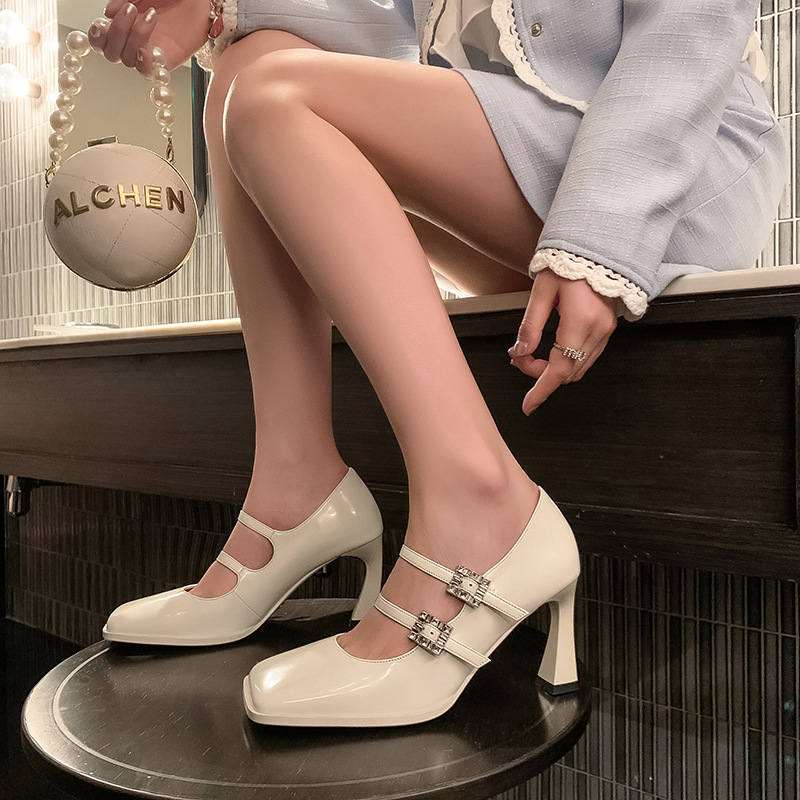 方头粗跟高跟鞋春夏季新款鞋子水钻搭扣玛丽珍鞋名媛宴会厘米单鞋