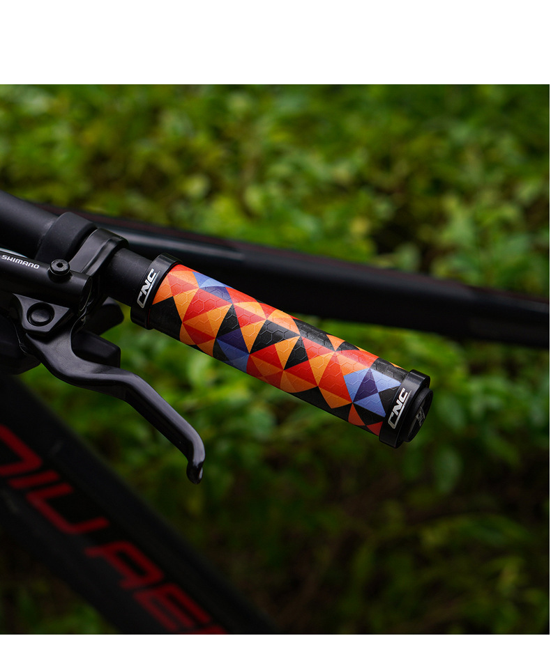 cnc山地车创意把套防滑减避震车把套双边锁死自行车硅胶方格把套