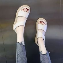 跨境真皮罗马凉鞋女2025新款松糕底厚底显瘦休闲软底小香风沙滩鞋