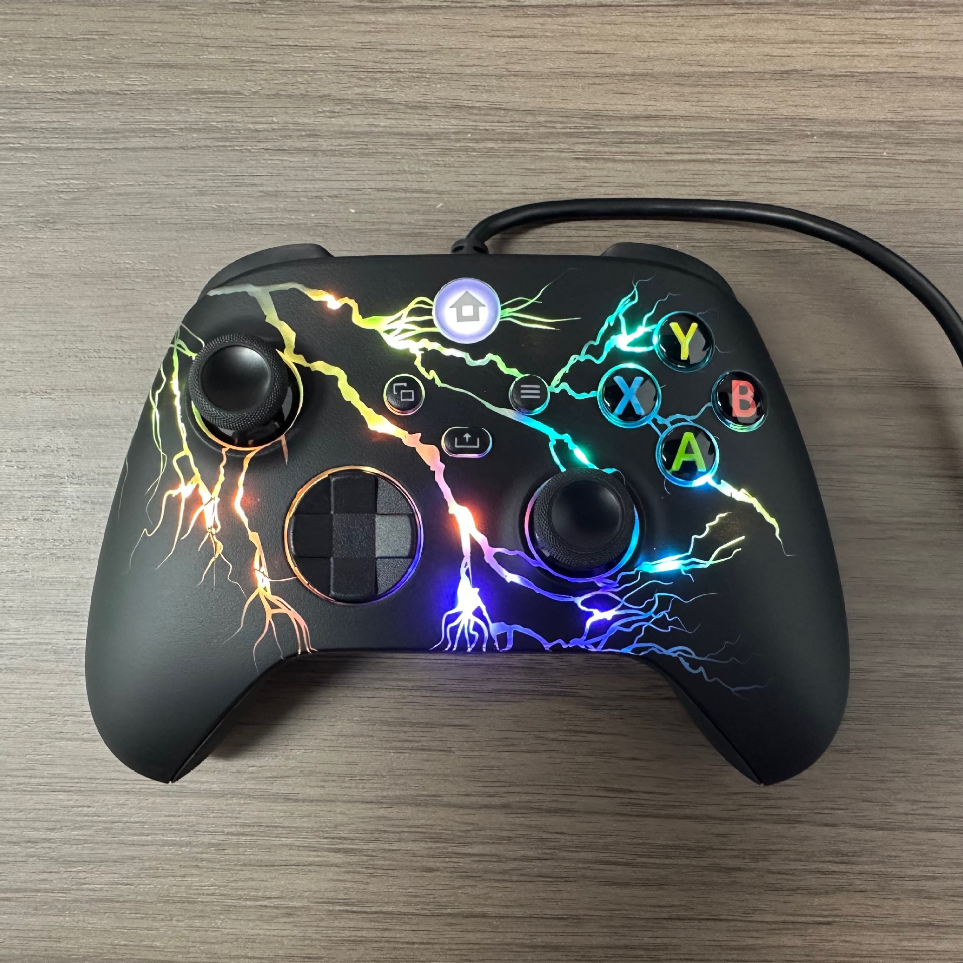 新款私模xbox one游戏手柄有线发光闪电灯效手柄pc电脑兼容多平台