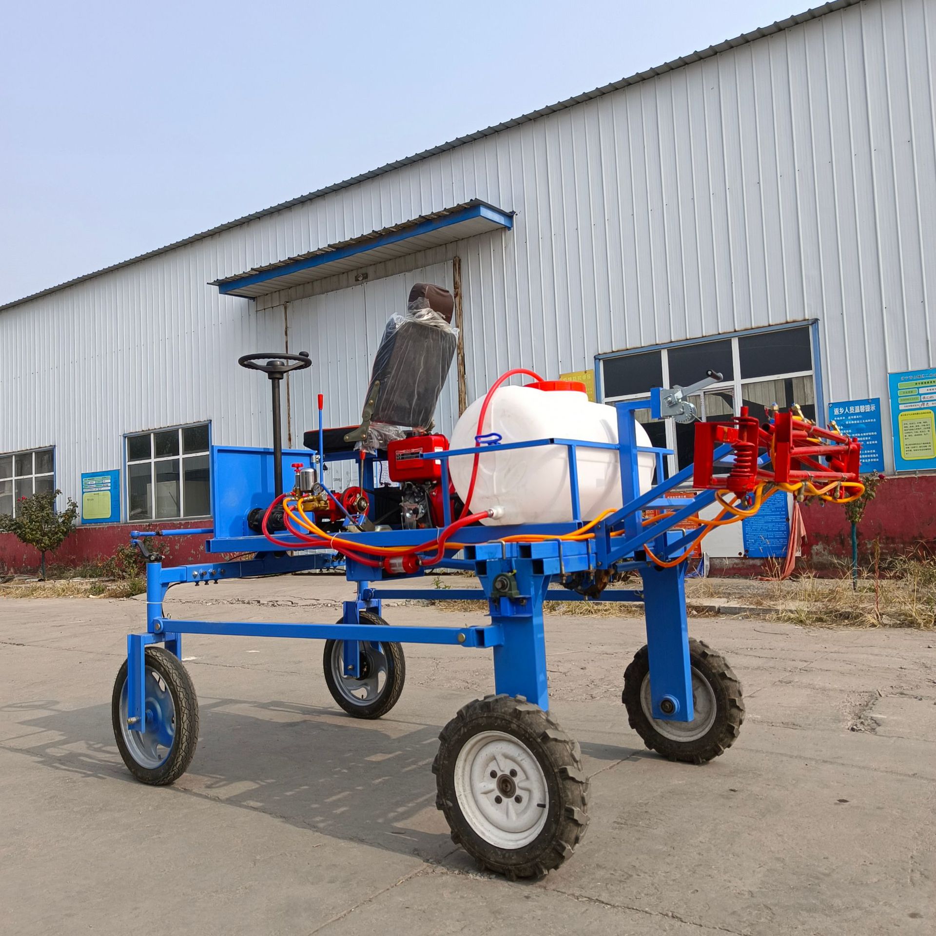 生产销售高脚四轮打药机 自走四轮农作物打药机 座驾式撒药机现货