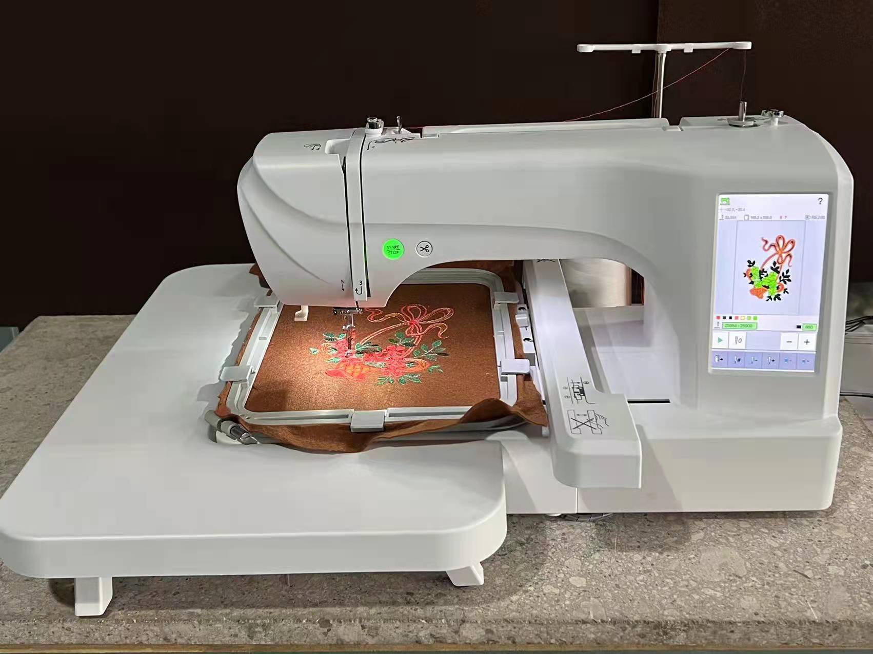 叶氏2021款刺绣机 绣花机绣字机 家用缝绣一体机logo