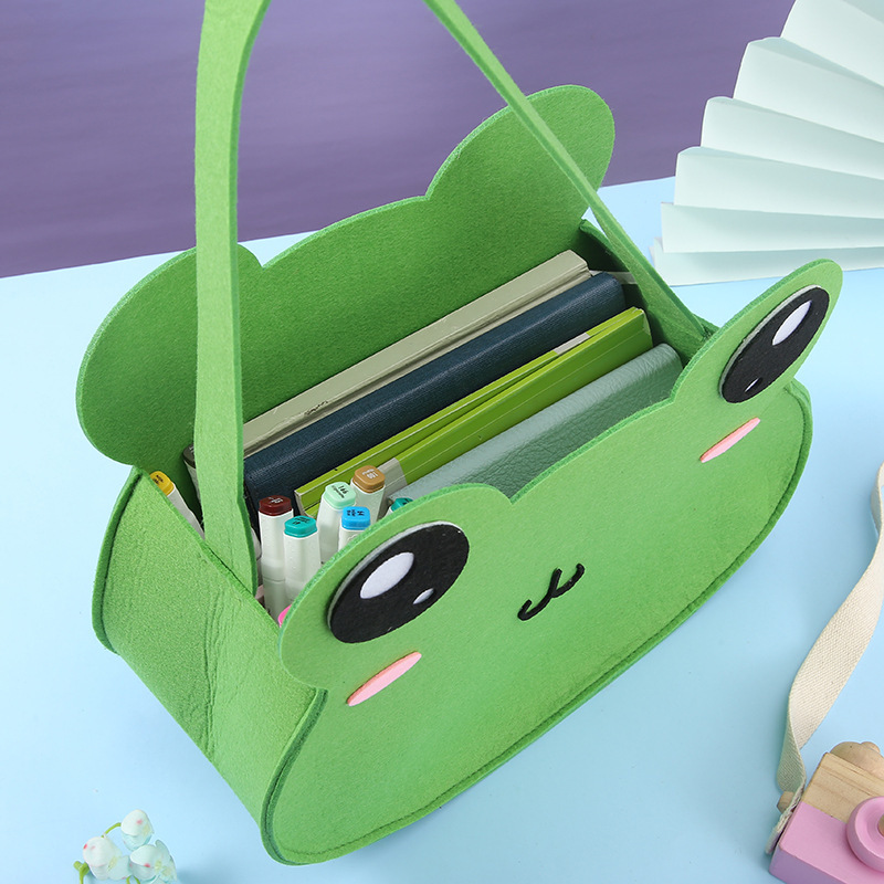 Factory Direct Supply Creative Children's Cartoon Fashion Frog Handbag Halloween Candy Bag Gift