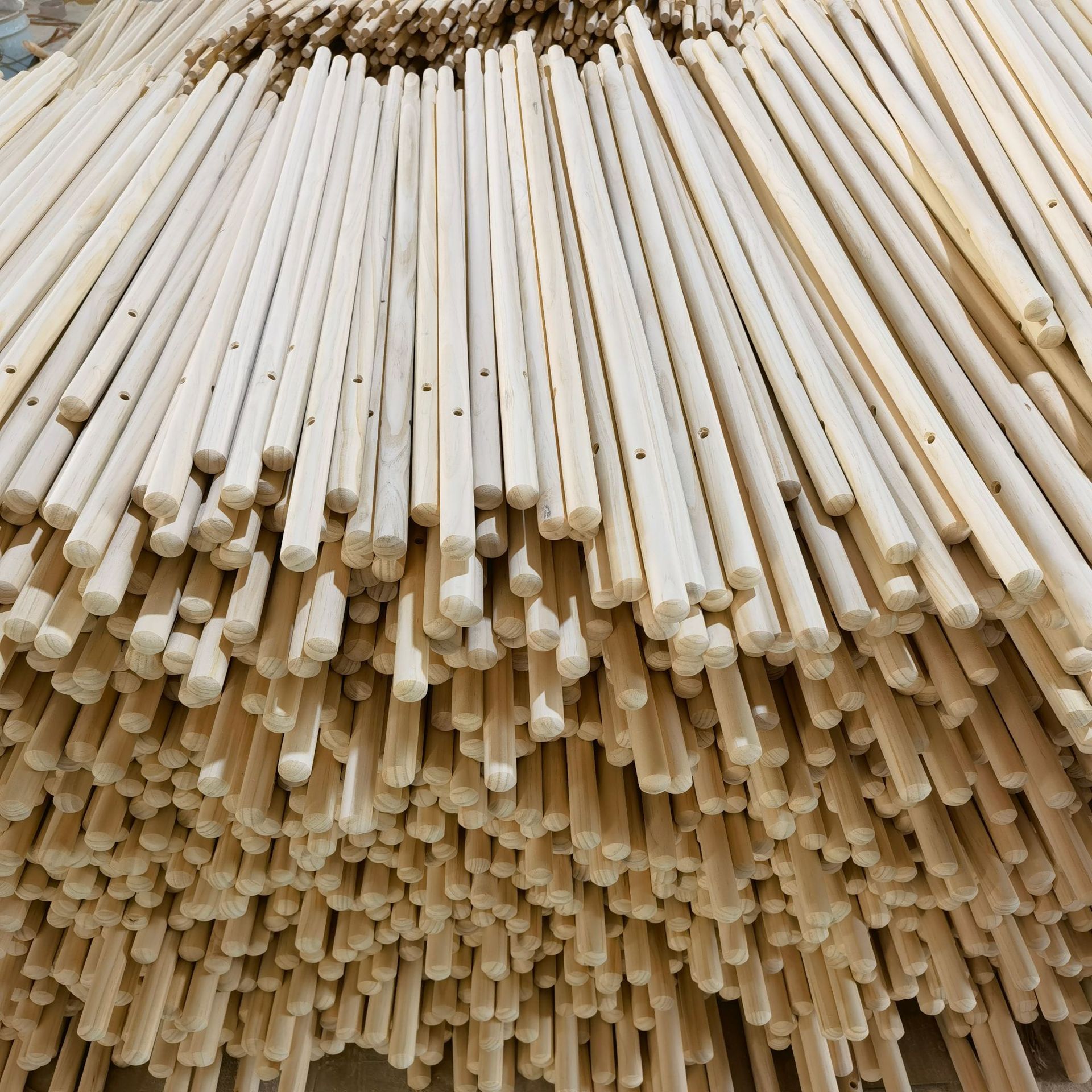 实木圆形木棒榉木棒松木棍手工可定木制木杆木条制作材料厂家供应