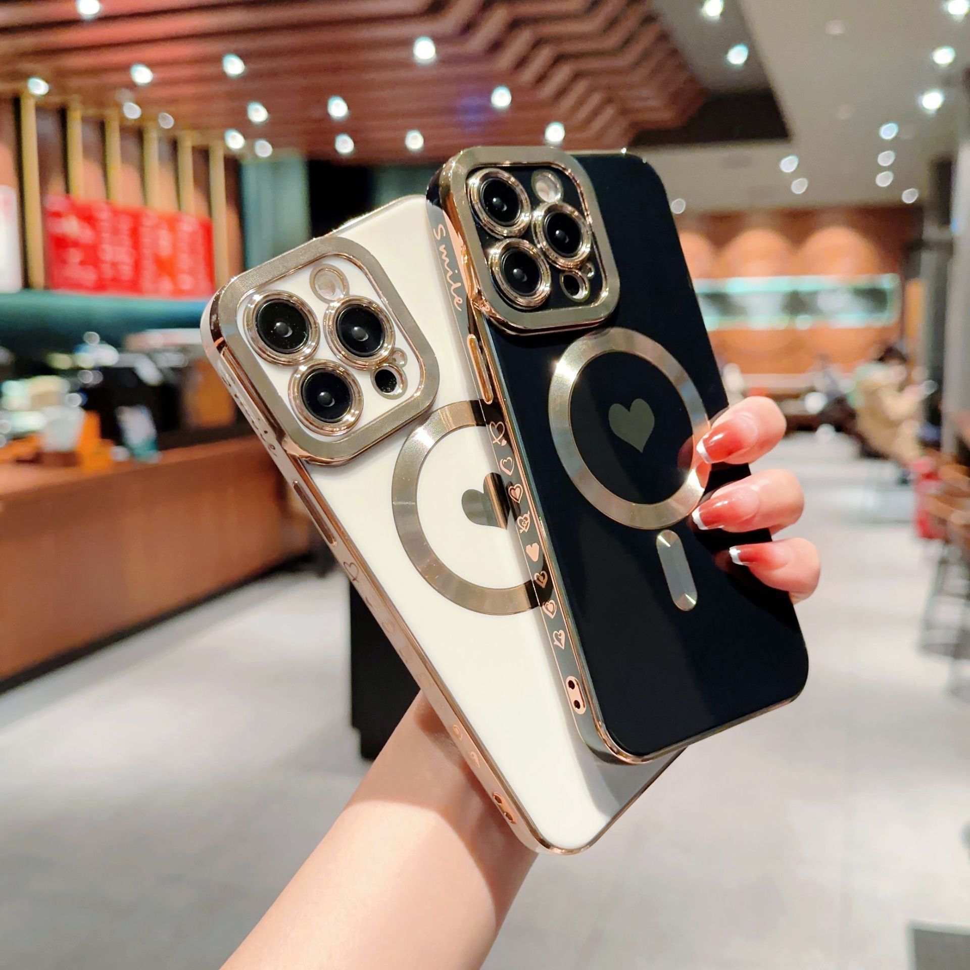 适用iphone15pro手机壳6d电镀侧边爱心磁吸壳苹果13精孔保护套14