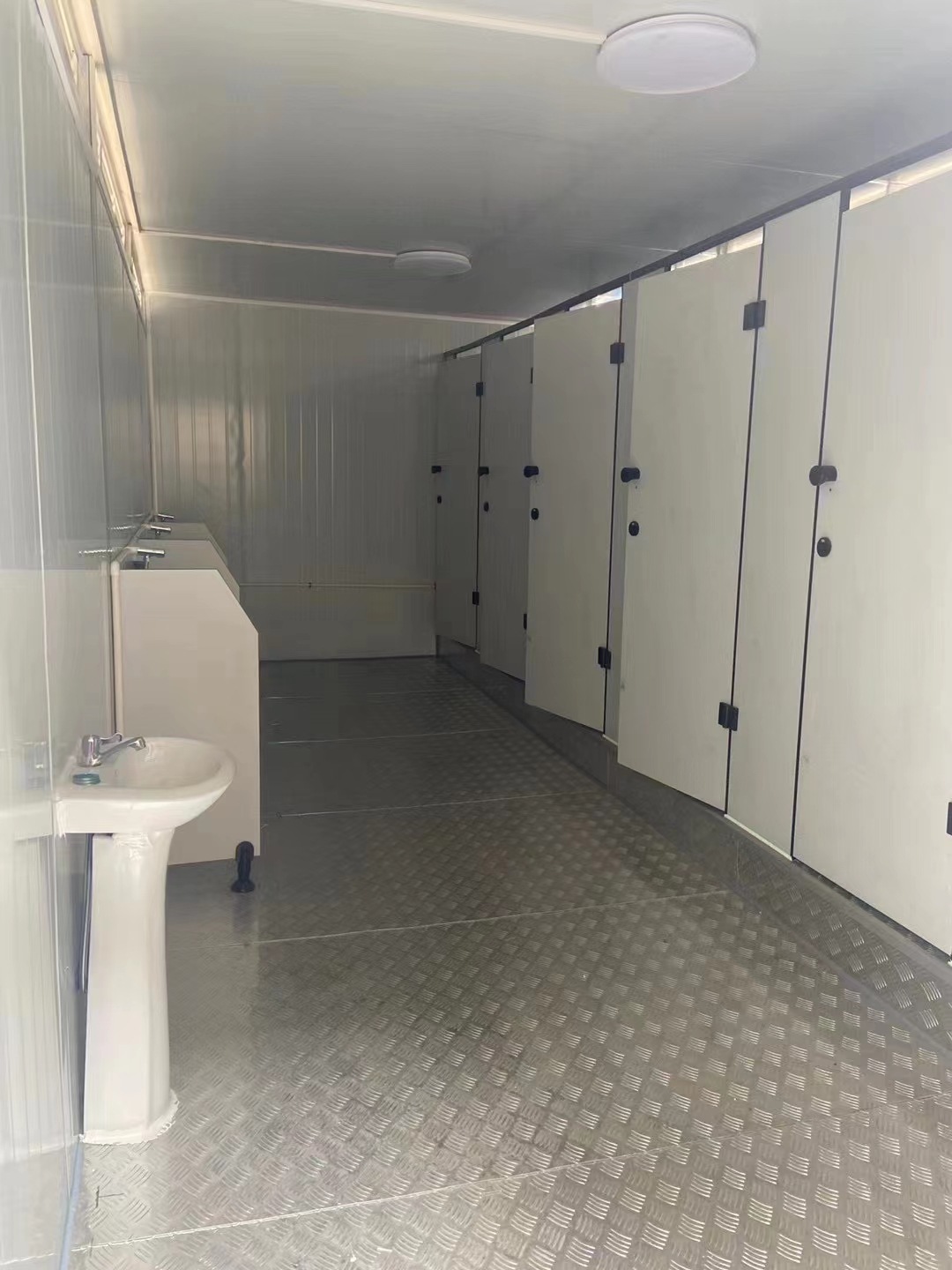 厂家直销活动板房集装箱移动厕所卫生间多位环保公厕