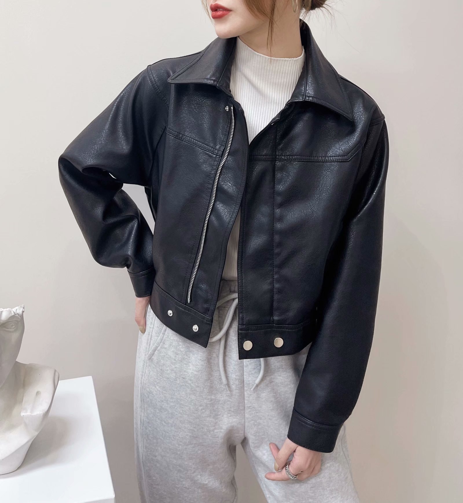 韩版时尚女装新款皮衣外套女宽松显瘦短款机车pu皮夹克潮 025427