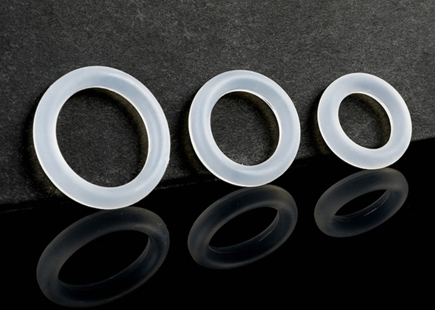 情趣男用硅胶锁精环阴茎锻炼器男用延时环阴茎三环夜光环成人用品