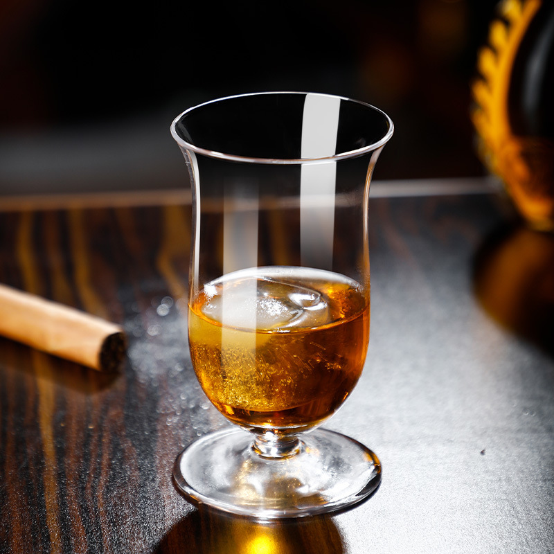 威士忌酒杯闻香杯烈酒杯品鉴杯大肚矮脚玻璃洋酒杯子郁金香干邑杯