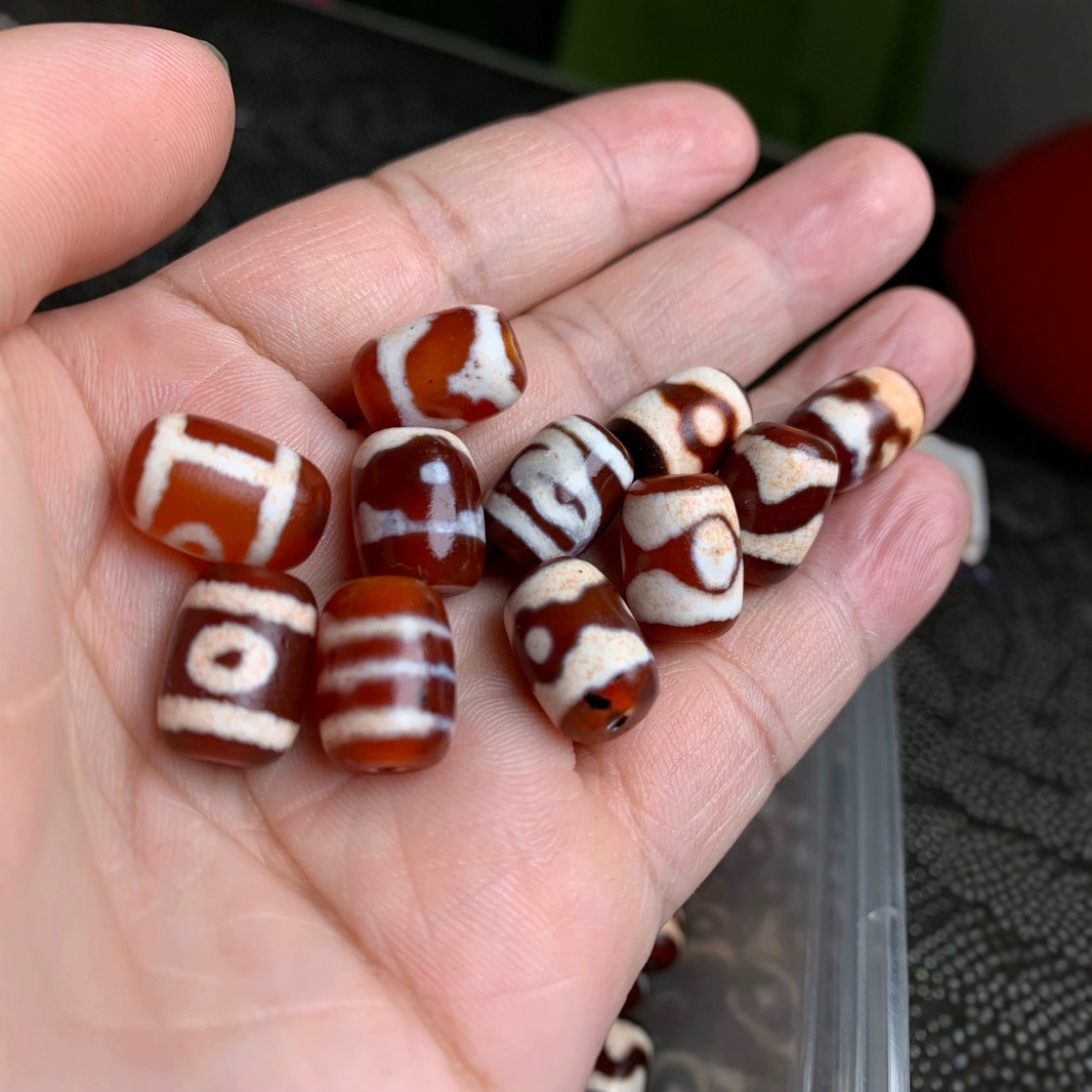 台湾渗透朱砂红龙鳞血丝玛瑙天珠项链吊坠手链diy配饰dzi批发