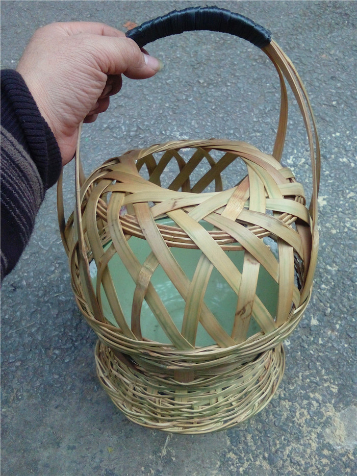 老人用烤火笼 随身携炭火笼 老人烤手笼 手工编织烤火笼 暖手笼