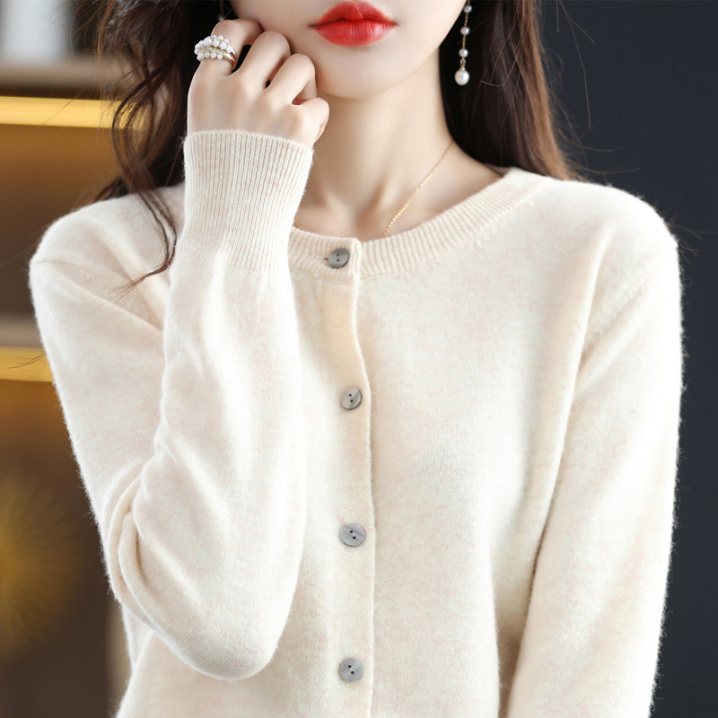 round Neck Women's Knitted Cardigan Sweater 2023 Spring New Women's Long-Sleeved Coat Top Simple Knitting Bottoming Shirt