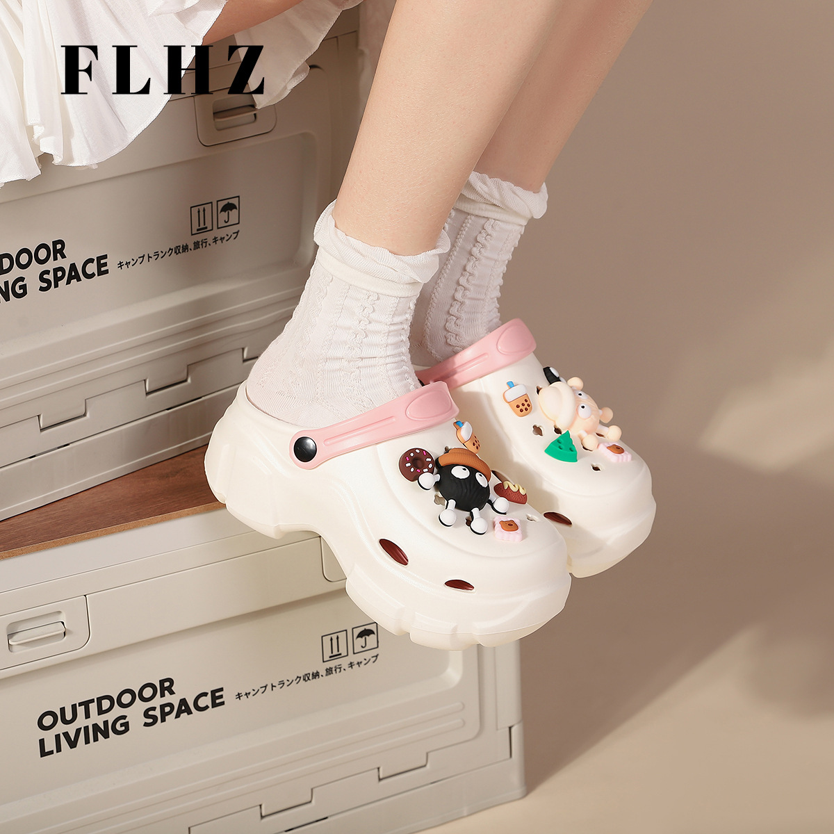 2024夏季新款洞洞鞋女厚底松糕跟包头卡通可爱学生外穿凉鞋沙滩鞋